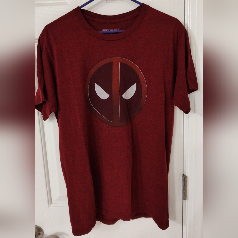 Marvel Deadpool Men's Short Sleeve T-Shirt, Size Medium